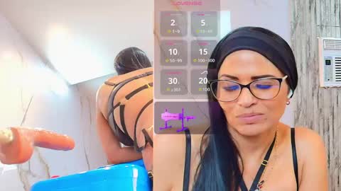 Snapshot of isis_car0lina chatting on 06.08.26 Isis car0lina online show from 06.08.26