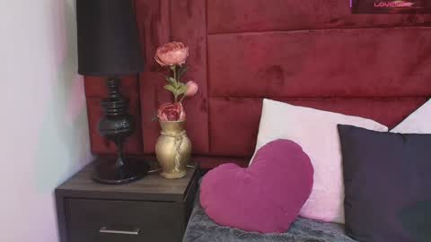 Isis  online show from 02.07.25