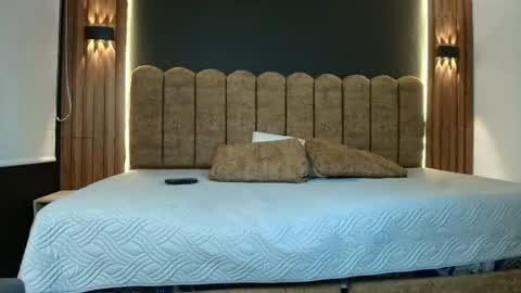 Snapshot of isisrosee chatting on 07.17.26 ISIS ROSEE online show from 07.17.26