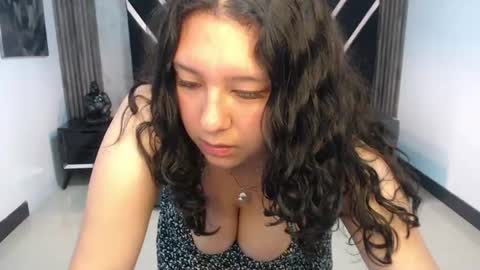 Snapshot of isla_ch chatting on 07.14.26 isla_ch online show from 07.14.26