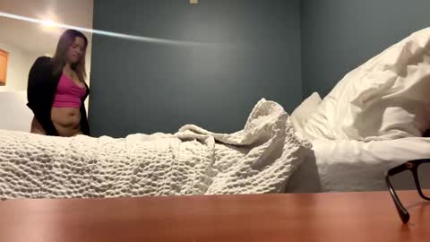 islanbeauty online show from 04.24.26