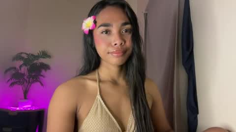 Snapshot of island_girlxxx chatting on 07.14.26 Alona online show from 07.14.26
