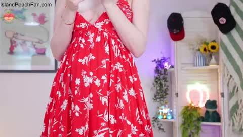 Lou  Peaches online show from 04.18.26