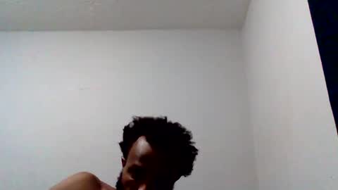Snapshot of islandmaker chatting on 10.13.25 islandmaker online show from 10.13.25