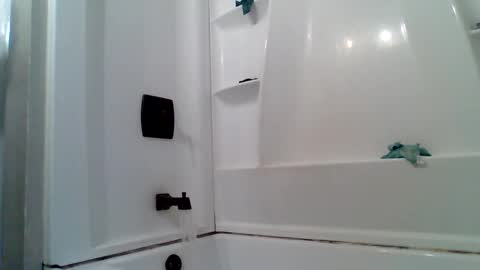 Snapshot of islandmaker chatting on 02.08.26 islandmaker online show from 02.08.26