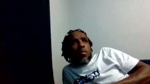 Snapshot of islandmaker chatting on 06.18.26 islandmaker online show from 06.18.26