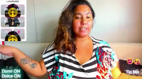 Snapshot of isobel_adams20 chatting on 09.19.25 Isobel Adams online show from 09.19.25