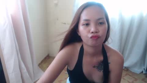 Snapshot of isolde_vayne chatting on 10.15.25 isolde_vayne online show from 10.15.25