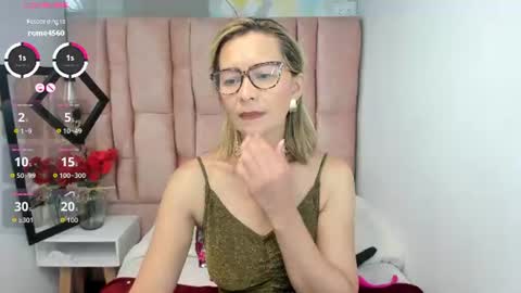 ISSA MILF online show from 06.18.26