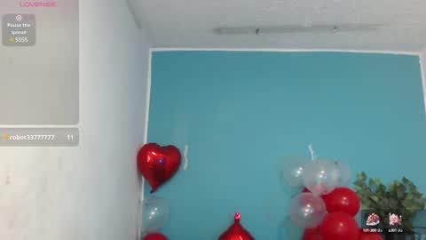 Snapshot of issa_nassar chatting on 02.20.25 Issa online show from 02.20.25