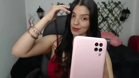 Snapshot of issa_nassar chatting on 10.03.25 Issa online show from 10.03.25