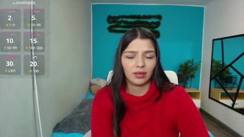 Snapshot of issa_nassar chatting on 12.18.25 Issa online show from 12.18.25