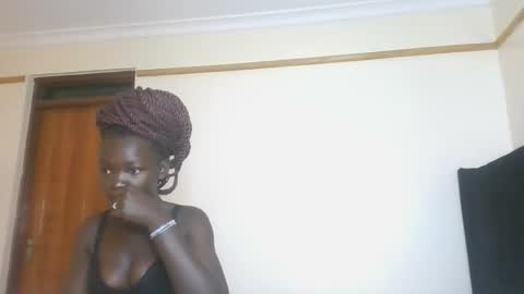 Snapshot of issa_sky1 chatting on 01.10.26 Sky online show from 01.10.26