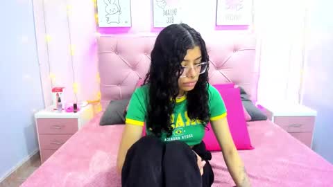 Issa  online show from 11.21.25