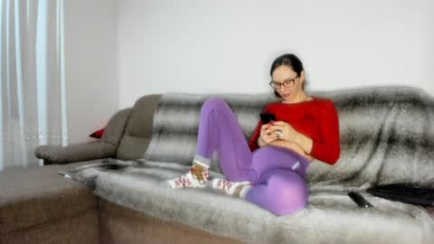 Issabelle online show from 02.08.25