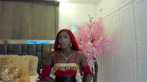 Iseey online show from 02.18.25