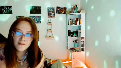 Yiz online show from 12.20.24