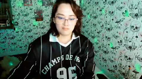 Yiz online show from 05.16.26
