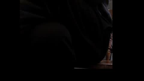 Snapshot of ital25usa chatting on 12.28.24 ital25usa online show from 12.28.24