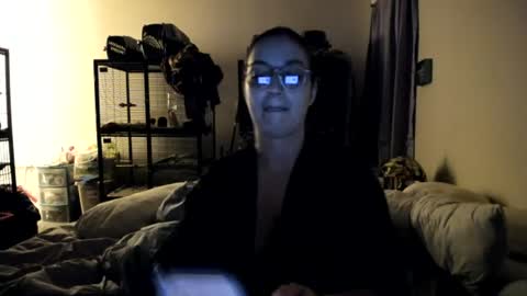 Snapshot of italiana25 chatting on 06.22.26 Bella Bloom online show from 06.22.26
