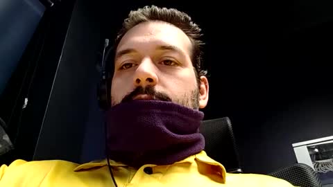 Snapshot of italianbigboy93 chatting on 10.12.25 italianbigboy93 online show from 10.12.25