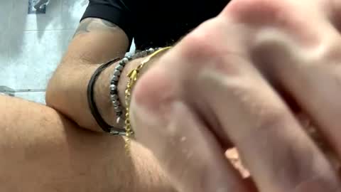 italianbigcock91 online show from 02.22.25