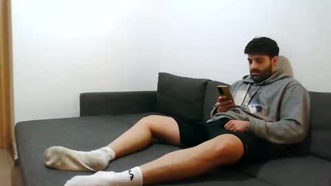 italianboybcn online show from 12.30.24