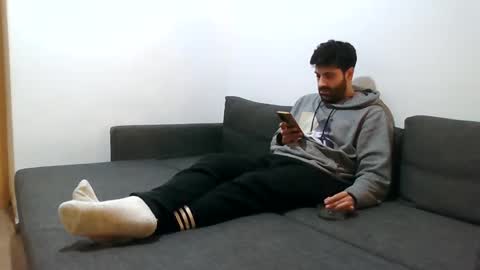 italianboybcn online show from 12.30.24