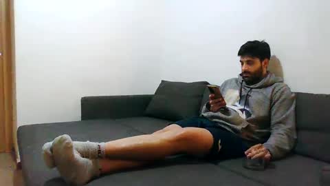 italianboybcn online show from 01.01.25