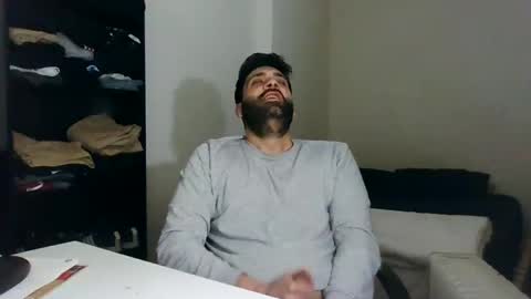 italianboybcn online show from 01.17.25