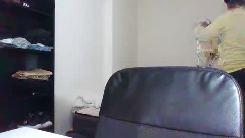 italianboybcn online show from 02.01.25