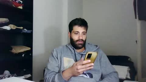 italianboybcn online show from 02.26.25