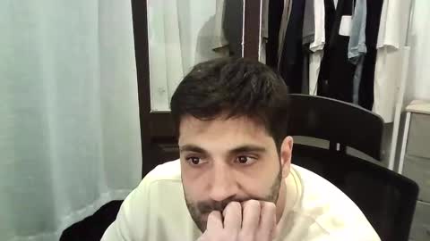 italianboybcn online show from 10.10.25