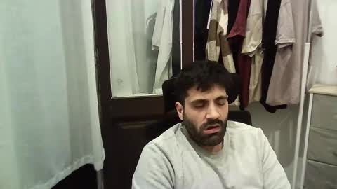 italianboybcn online show from 11.10.25