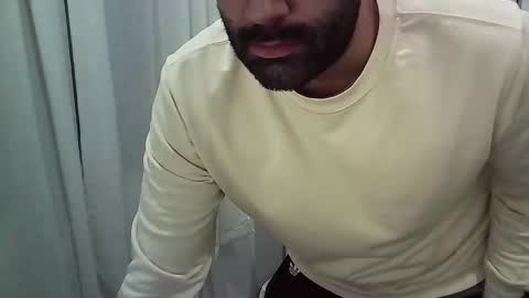 italianboybcn online show from 12.04.25