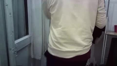 italianboybcn online show from 12.19.25