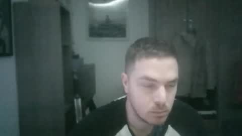 Snapshot of italianslavexoxo chatting on 01.25.25 S online show from 01.25.25