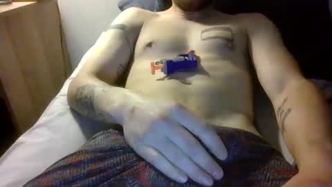 Snapshot of italianstallion69123 chatting on 01.26.25 italianstallion69123 online show from 01.26.25