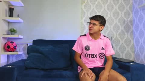 Ithan and Friends online show from 01.08.25