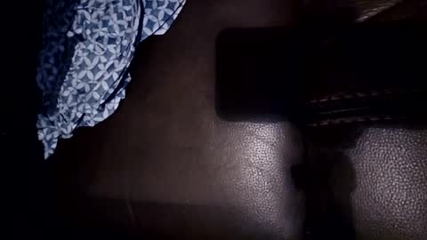 itissnowing online show from 01.05.25