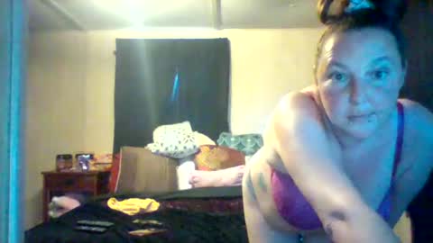 Snapshot of its_kimber chatting on 05.06.26 its kimber online show from 05.06.26