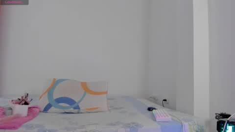 Snapshot of its_me_miley chatting on 10.21.25 Miley hurtado online show from 10.21.25