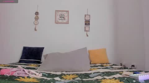 Miley hurtado online show from 11.23.25