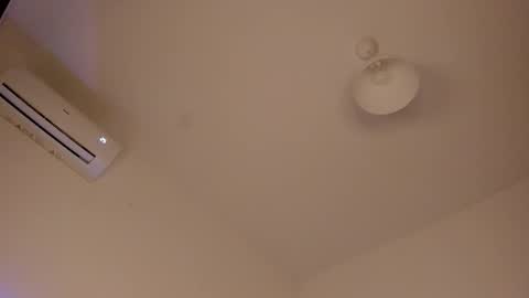 Isabella online show from 10.30.25