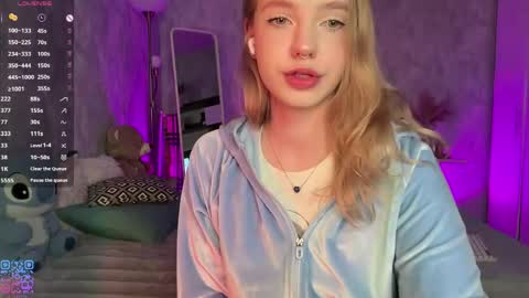 Snapshot of itsevedarkside_ chatting on 05.25.26 Eva online show from 05.25.26
