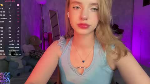 Snapshot of itsevedarkside_ chatting on 06.19.26 Eva online show from 06.19.26
