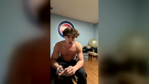 Snapshot of itsleoblaze chatting on 03.25.26 itsleoblaze online show from 03.25.26