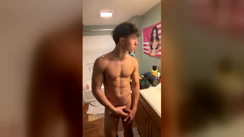 Snapshot of itsleoblaze chatting on 04.02.26 itsleoblaze online show from 04.02.26