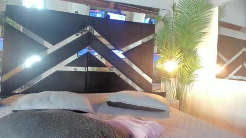 Moon online show from 03.28.26