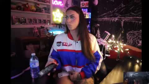 Snapshot of itsnickibabyy chatting on 02.25.25 Nicki Foxx online show from 02.25.25